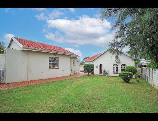 3 BEDROOM HOUSE FOR SALE IN KENSINGTON